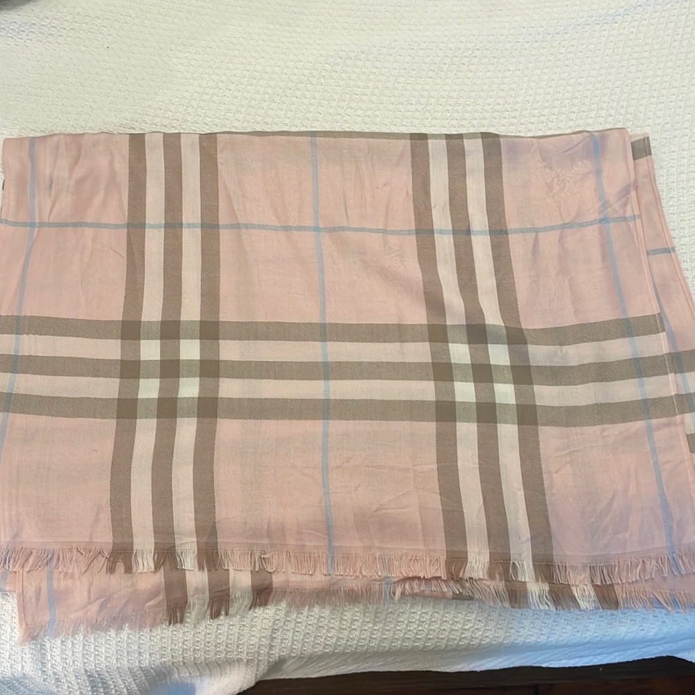 Burberry (authenticity cannot be confirmed) Candy Check Cashmere Scarf